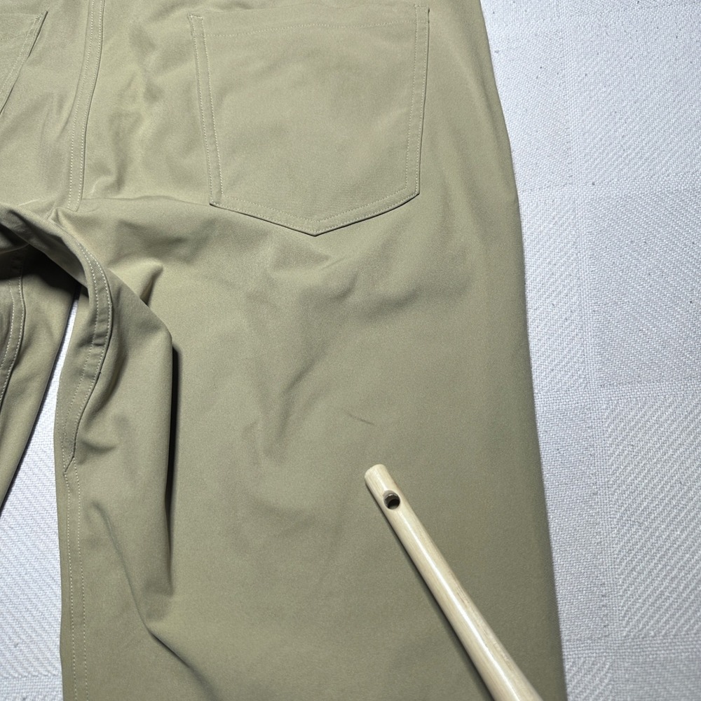 Lululemon ABC Classic Pant Mens 34x34 Warpstreme Khaki Sand Straight Leg Stretch - Picture 9 of 16